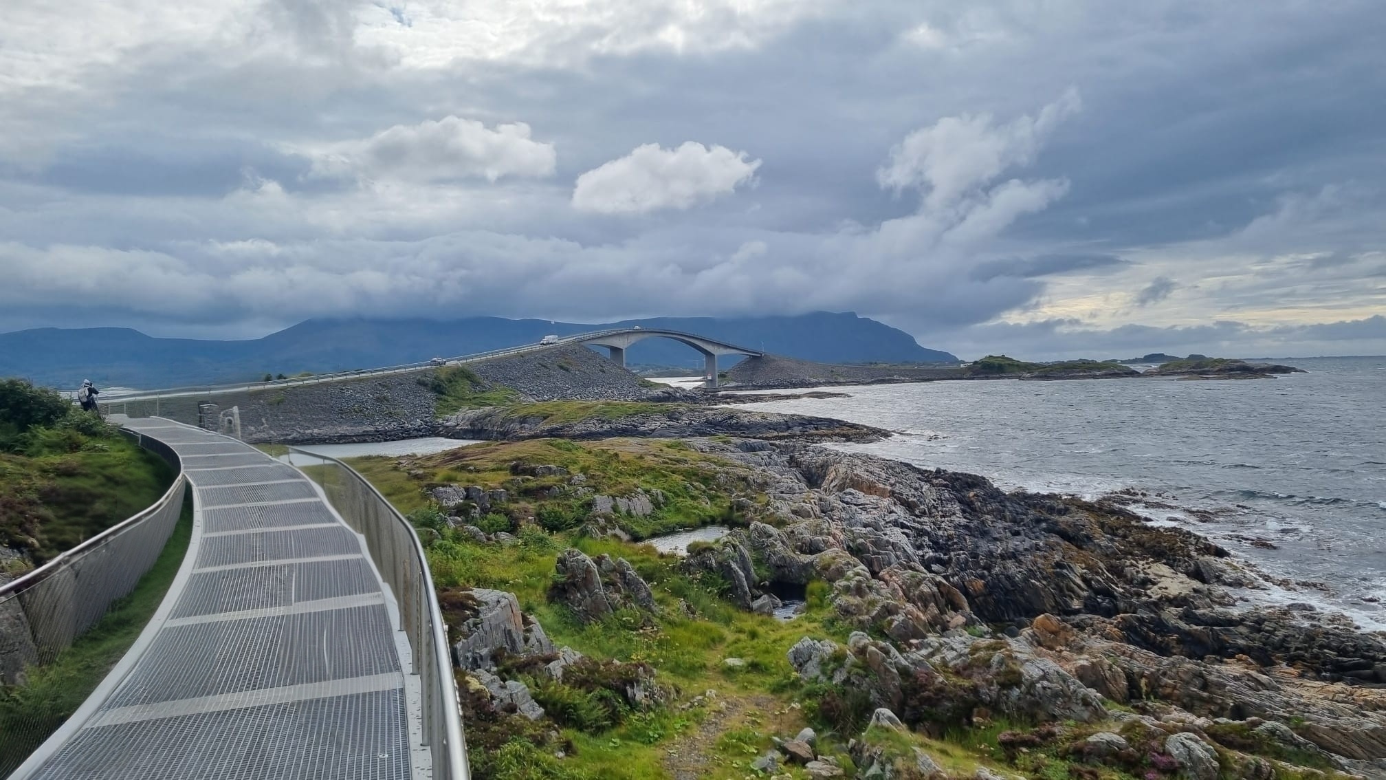 The walkway and road along the Atlantic Road, at the edge of the open Atlantic