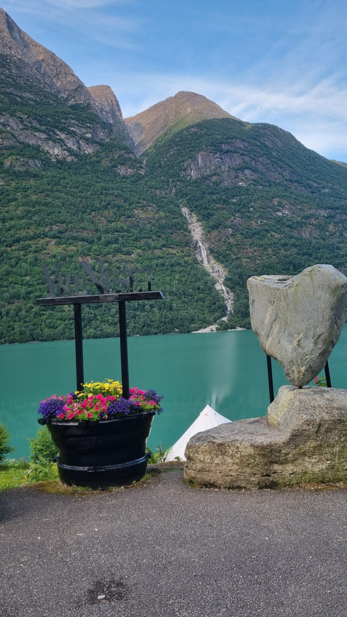 The turquoise fjord and mountains at Yri Neset